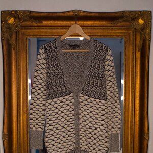 Banana Republic Open Knit Sweater ☕️